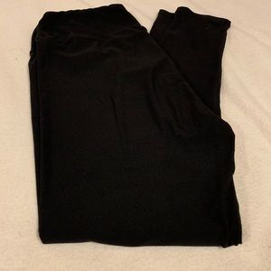 LuLaRoe black Nior TC leggings